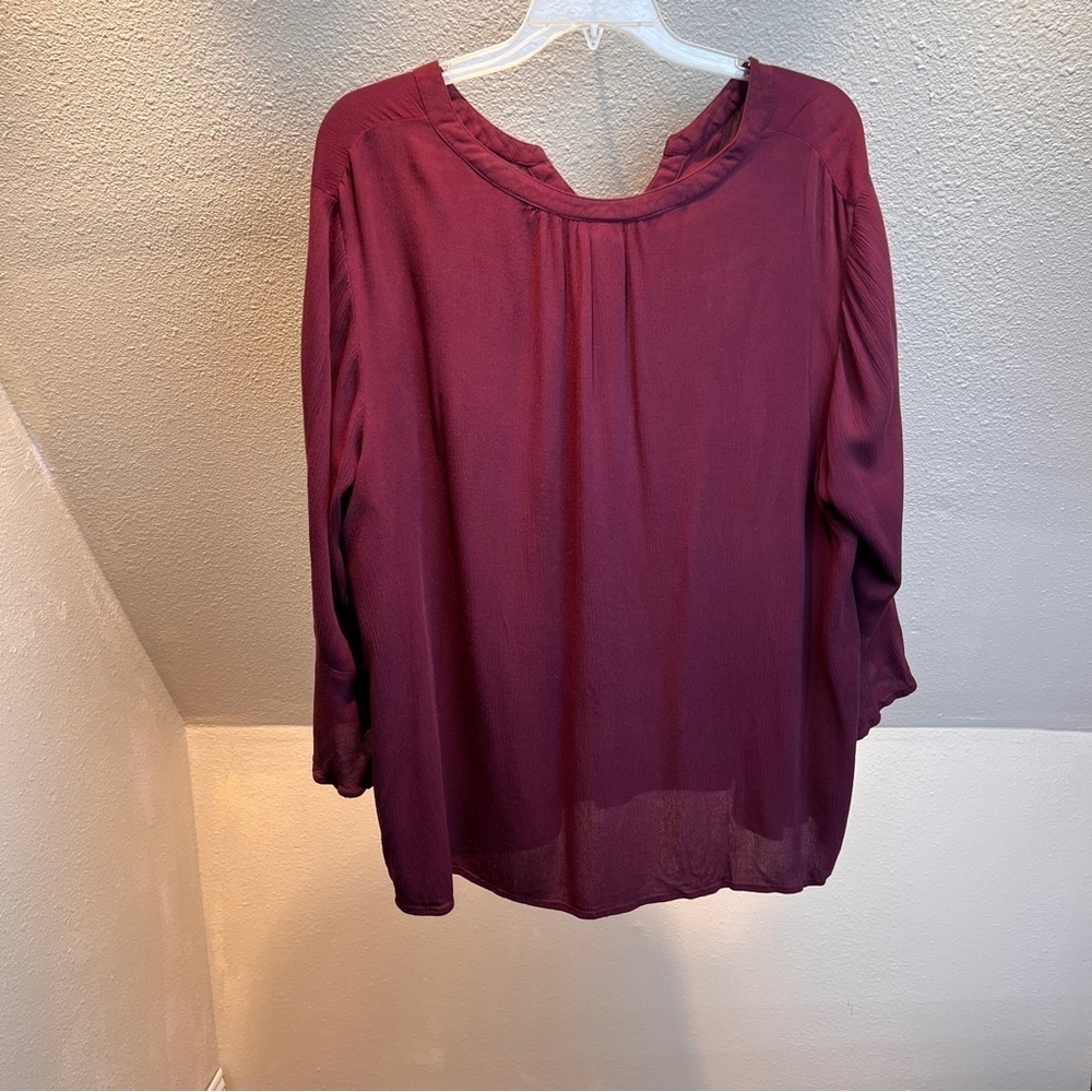 CATHERINE’s Beaded Crepe-Like Pullover Top w/Beautiful Beading!  Flutter Cuffs - Picture 5 of 6